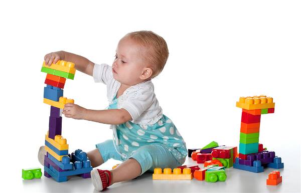 اللعب والنمو العقلي للطفل